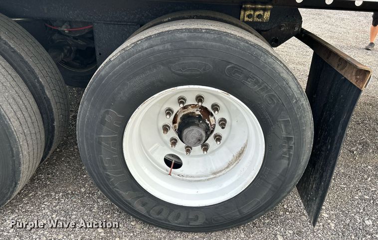 image for item KW9135 2012 Great Dane PSE-1314-22053 dry van trailer