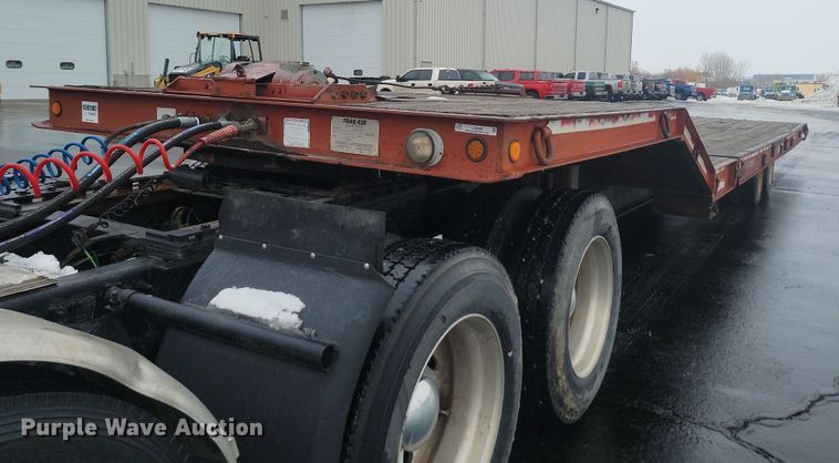 image for item LA9558 1995 Dakota Manufacturing DD25T32 drop tilt deck equipment trailer