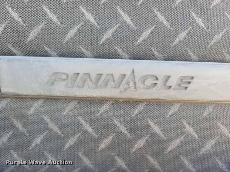 image for item LC9836 2012 Mack CXU613 semi truck