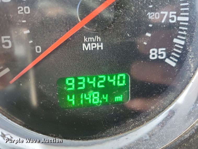 image for item LC9845 2013 Kenworth T660 semi truck