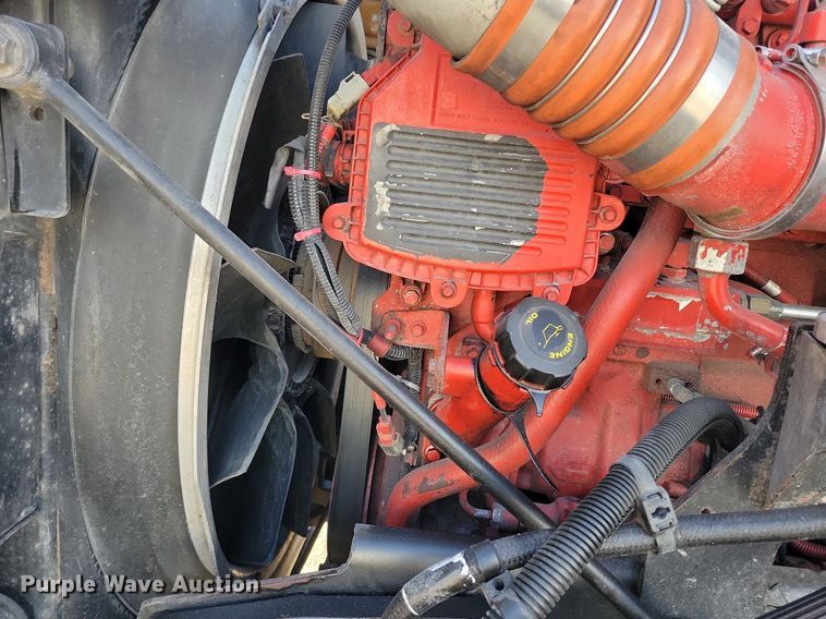 image for item LC9845 2013 Kenworth T660 semi truck