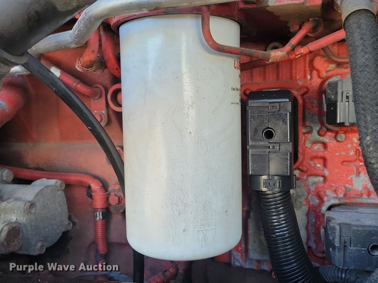 image for item LC9845 2013 Kenworth T660 semi truck