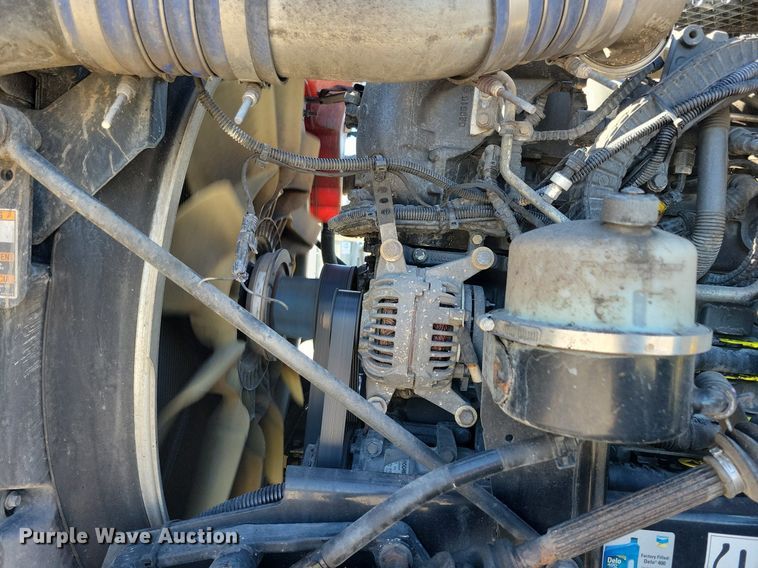 image for item LC9846 2017 Kenworth T680 semi truck