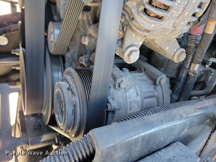 image for item LC9846 2017 Kenworth T680 semi truck