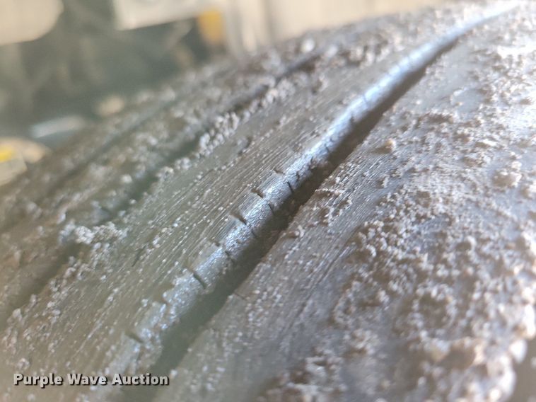 image for item LC9846 2017 Kenworth T680 semi truck