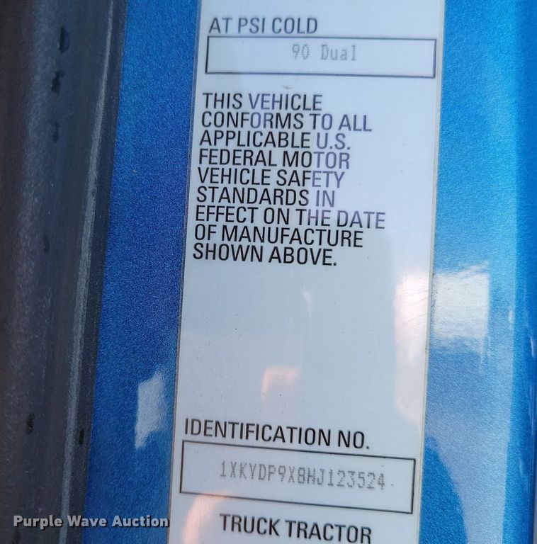 image for item LC9846 2017 Kenworth T680 semi truck