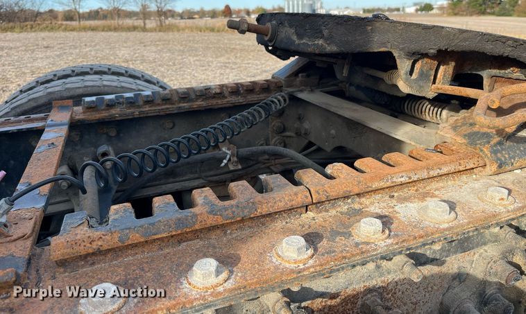 image for item LD9844 2007 International  9400i semi truck