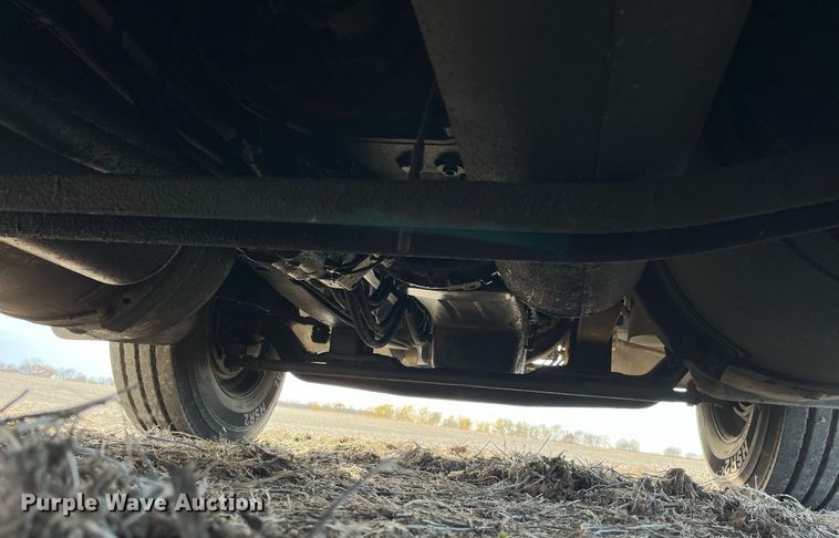 image for item LD9844 2007 International  9400i semi truck