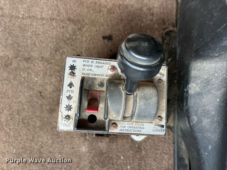 image for item LD9844 2007 International  9400i semi truck