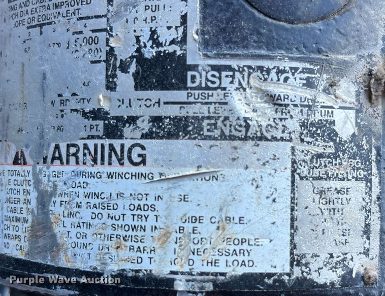 image for item LD9989 2005 International  4300 rollback truck