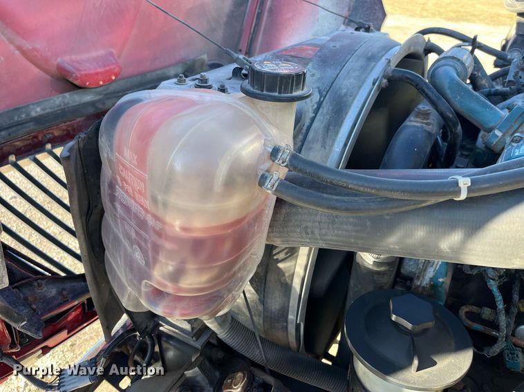 image for item LD9989 2005 International  4300 rollback truck