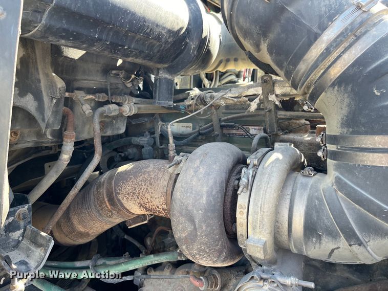 image for item LE9024 1995 Kenworth T600 semi truck