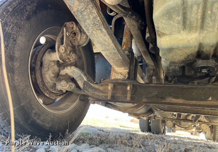 image for item LE9024 1995 Kenworth T600 semi truck