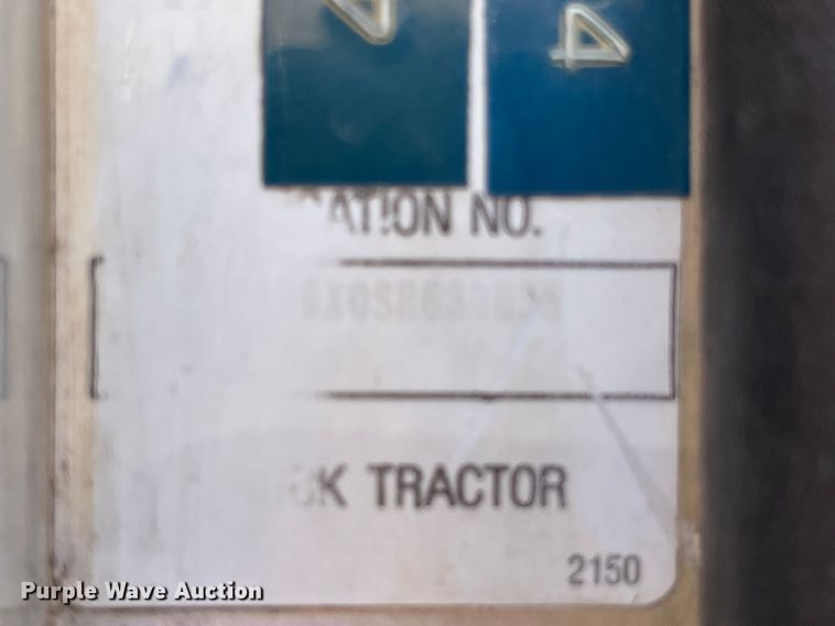 image for item LE9024 1995 Kenworth T600 semi truck