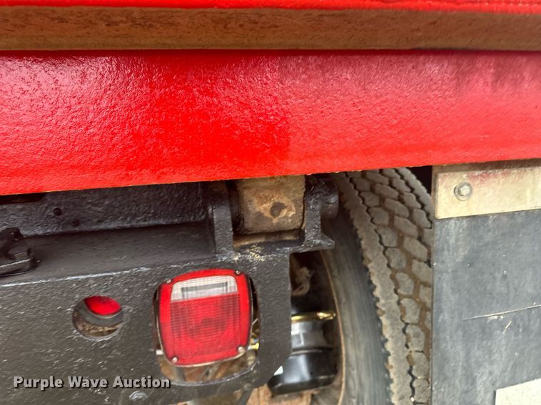 image for item LO9488 1999 Mack RD690S dump truck