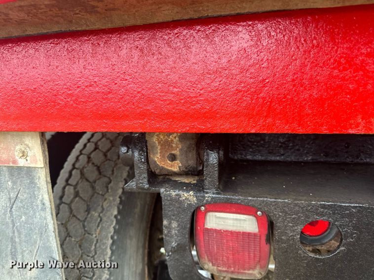 image for item LO9488 1999 Mack RD690S dump truck