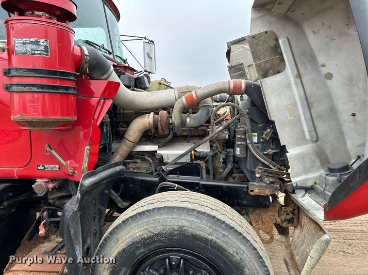 image for item LO9488 1999 Mack RD690S dump truck