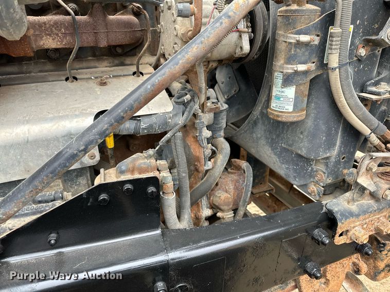 image for item LO9488 1999 Mack RD690S dump truck