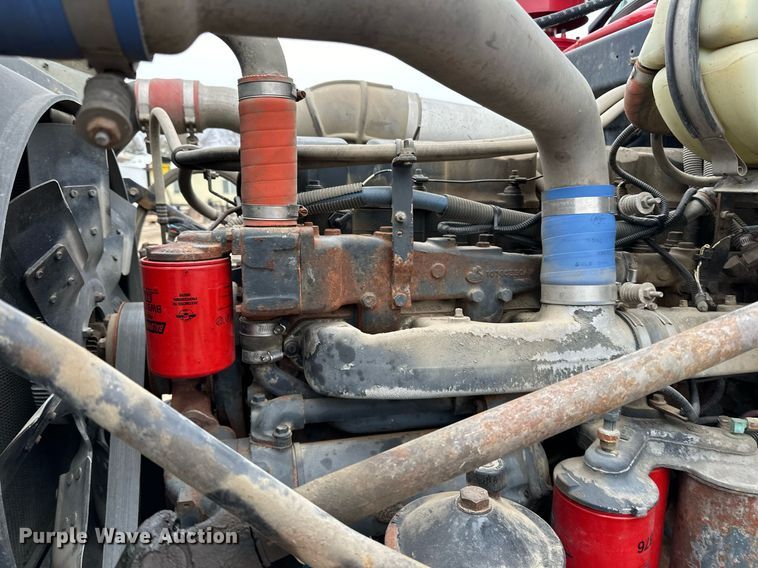 image for item LO9488 1999 Mack RD690S dump truck