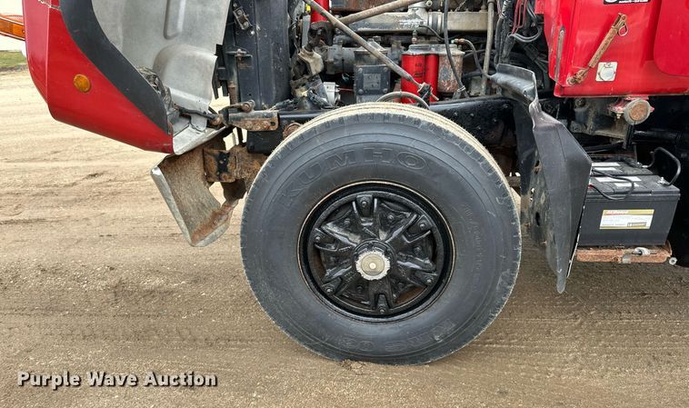 image for item LO9488 1999 Mack RD690S dump truck