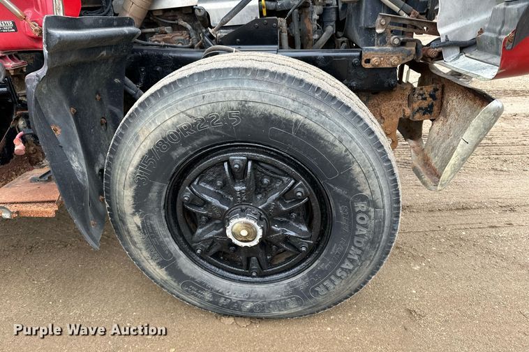 image for item LO9488 1999 Mack RD690S dump truck