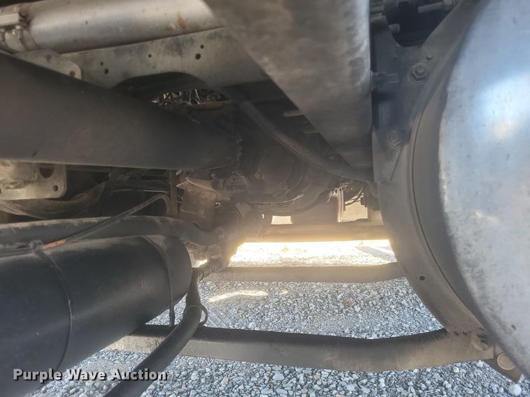 image for item MI9961 2007 International 9400i semi truck