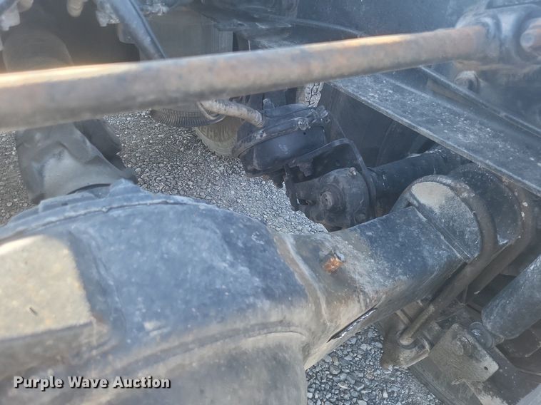 image for item MI9961 2007 International 9400i semi truck