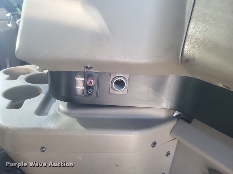 image for item MI9961 2007 International 9400i semi truck