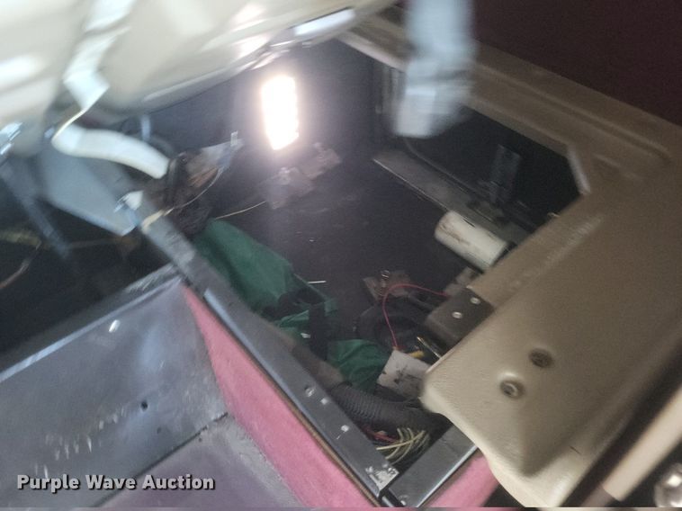 image for item MI9961 2007 International 9400i semi truck