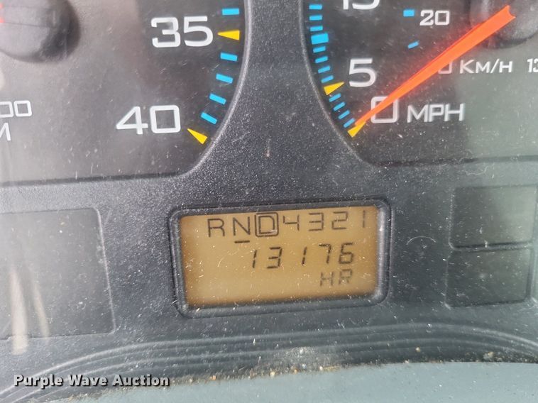 image for item MJ9004 2007 International 8600 semi truck