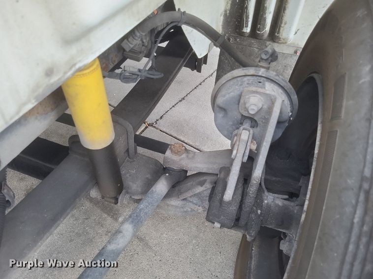 image for item MJ9004 2007 International 8600 semi truck