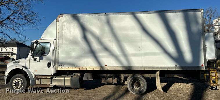 image for item NF9332 2017 Freightliner  Business Class M2 box truck