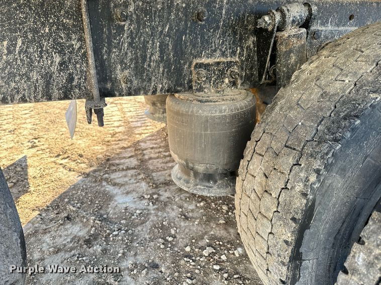 image for item NF9332 2017 Freightliner  Business Class M2 box truck