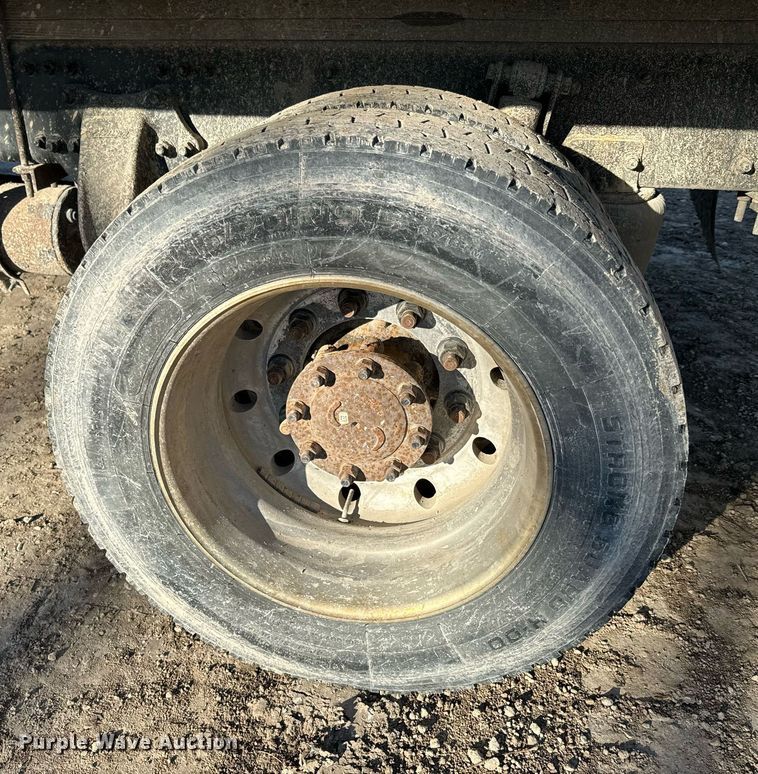 image for item NF9332 2017 Freightliner  Business Class M2 box truck