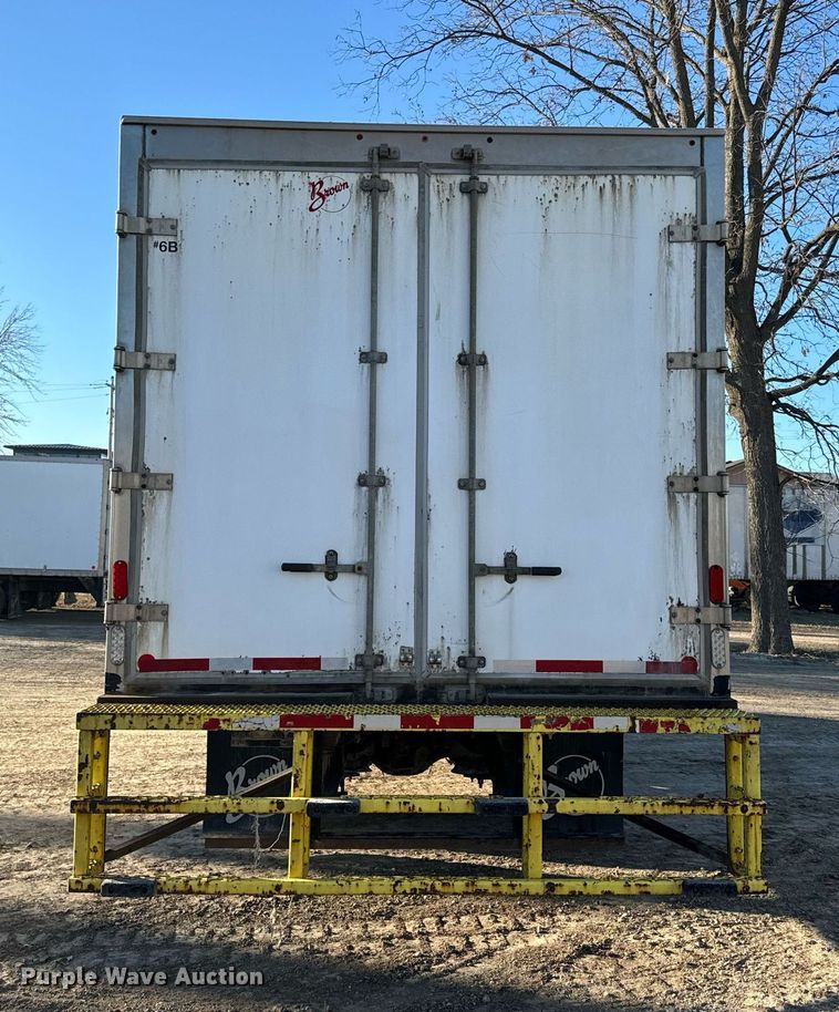 image for item NF9333 2017 Freightliner  Business Class M2 box truck