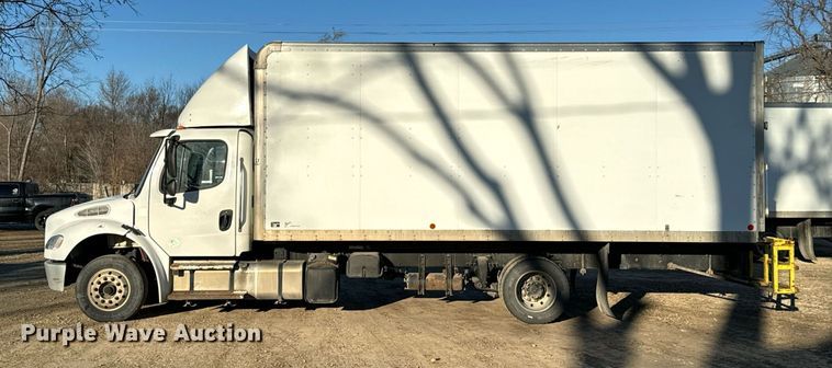 image for item NF9333 2017 Freightliner  Business Class M2 box truck