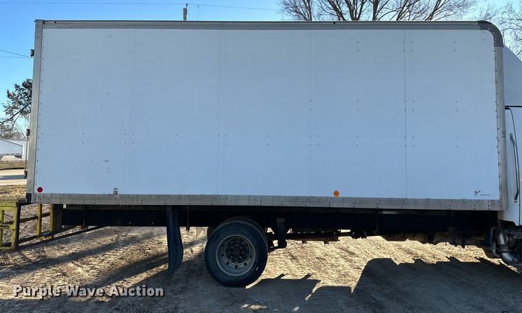 image for item NF9333 2017 Freightliner  Business Class M2 box truck