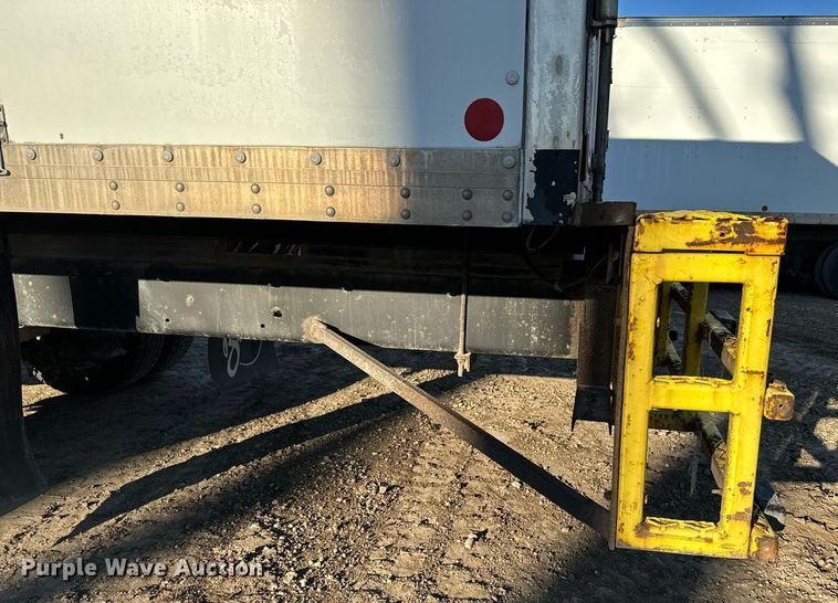 image for item NF9333 2017 Freightliner  Business Class M2 box truck