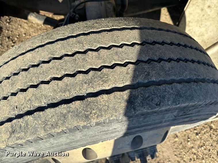 image for item NF9333 2017 Freightliner  Business Class M2 box truck