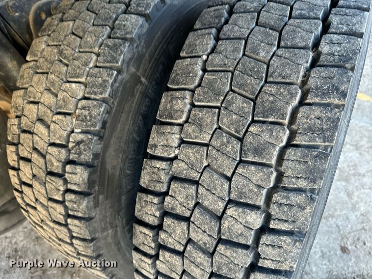 image for item NF9333 2017 Freightliner  Business Class M2 box truck