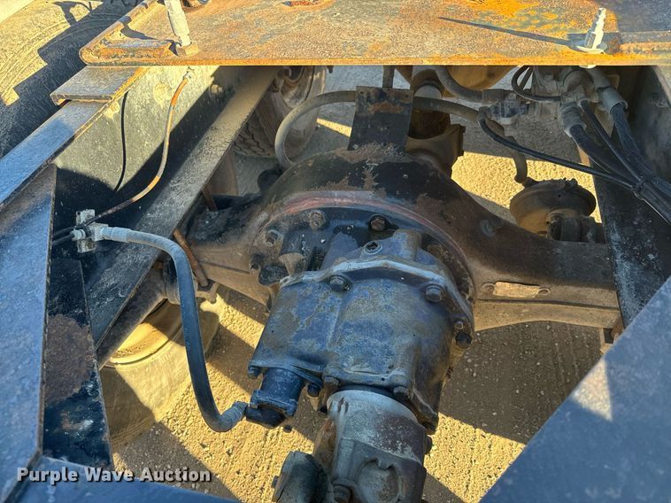 image for item NF9347 1987 Kenworth  T600 semi truck