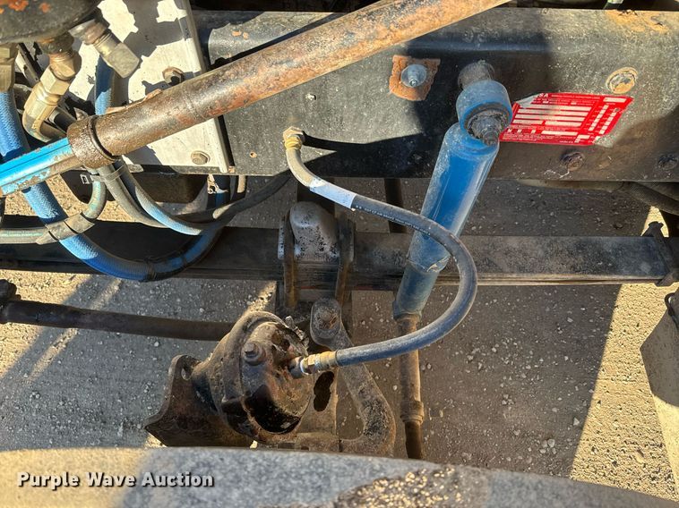 image for item NF9347 1987 Kenworth  T600 semi truck