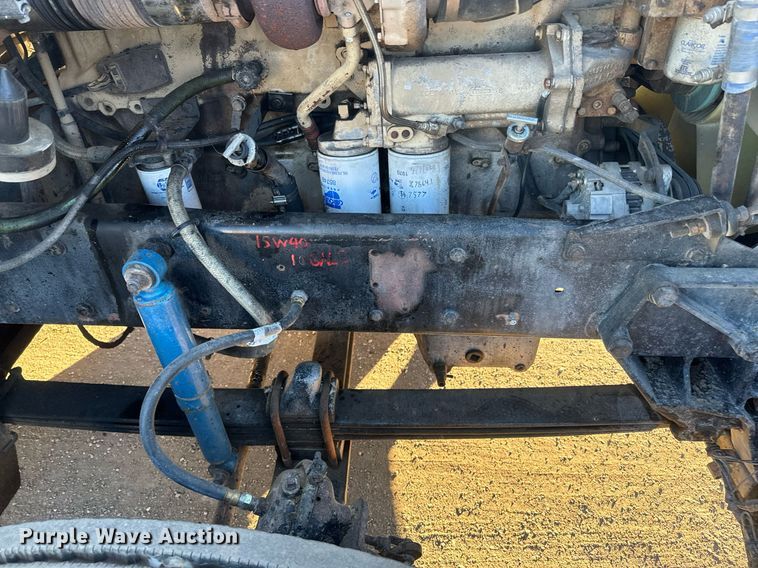 image for item NF9347 1987 Kenworth  T600 semi truck