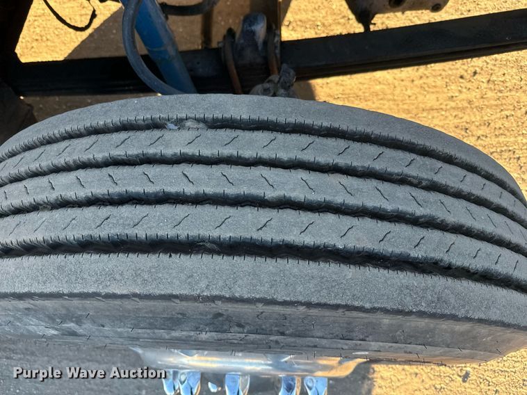 image for item NF9347 1987 Kenworth  T600 semi truck