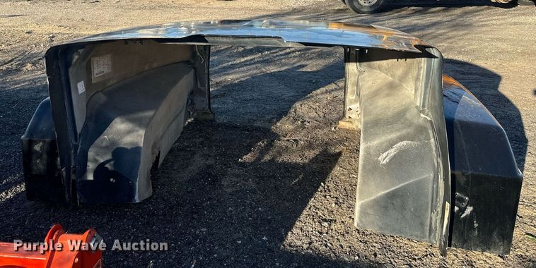 image for item NF9348 Mack truck hood