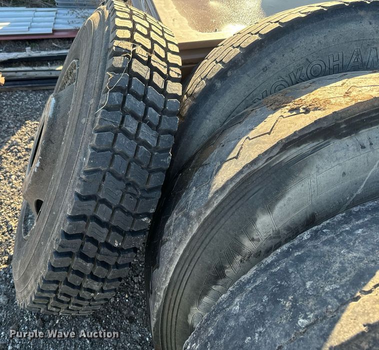 image for item NF9349 Tires and wheels