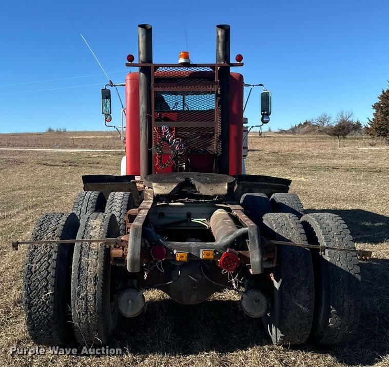 image for item NF9350 1980 GMC General semi truck