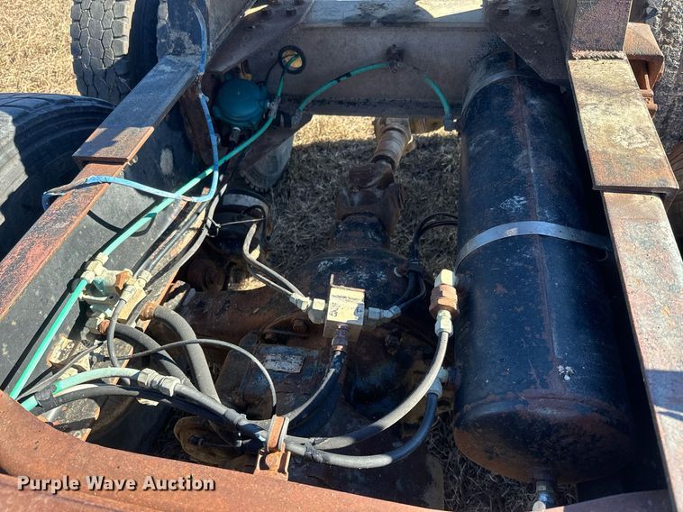 image for item NF9350 1980 GMC General semi truck