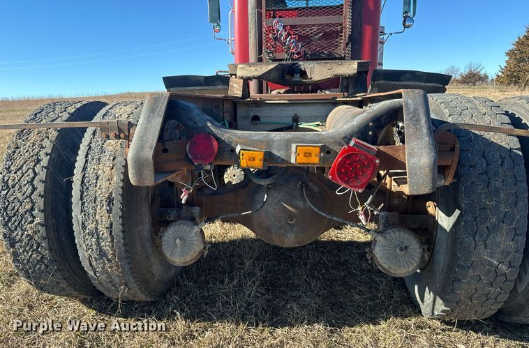 image for item NF9350 1980 GMC General semi truck