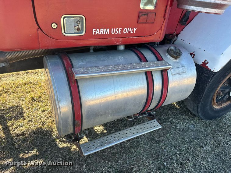 image for item NF9350 1980 GMC General semi truck